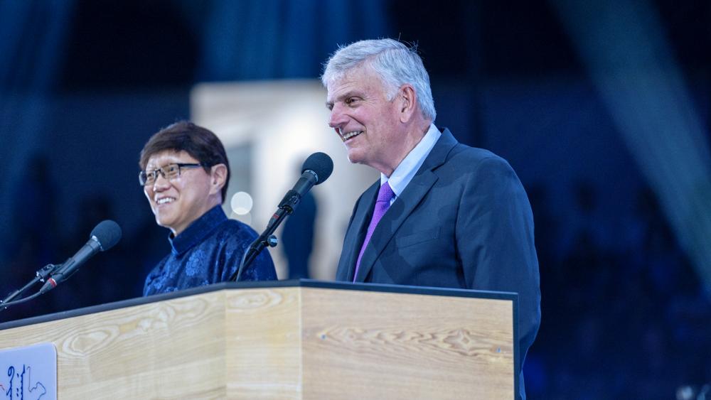 Franklin Graham Shares Christ with Thousands in Mongolia's First-Ever Festival of Joy: 'Lives Changed for Eternity'